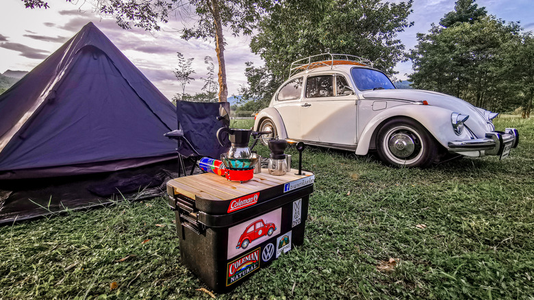 VW Bug and coffee set