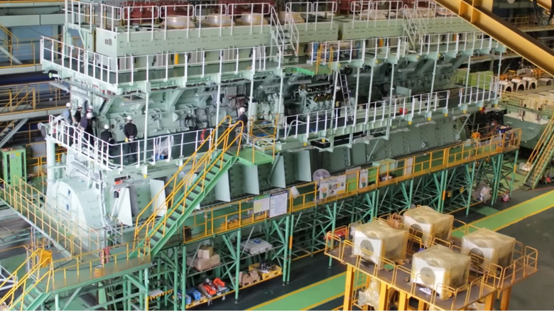 Wärtsilä RT-flex96C diesel engine under construction