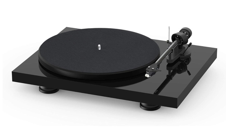 A Pro-Ject Debut Carbon Evo turntable.