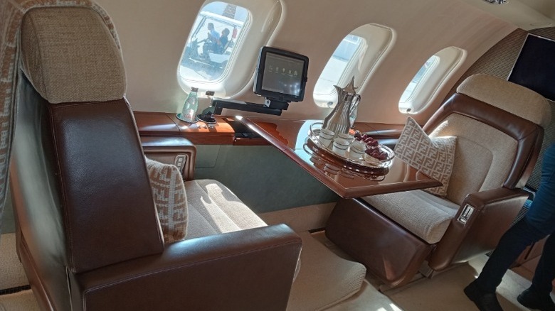 Private jet personalized decor