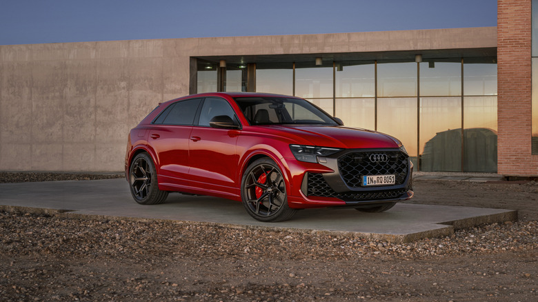 A 2025 Audi RS Q8 parked