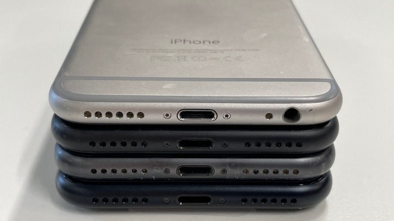 A stack of the iPhone 6, 7, 8 and SE