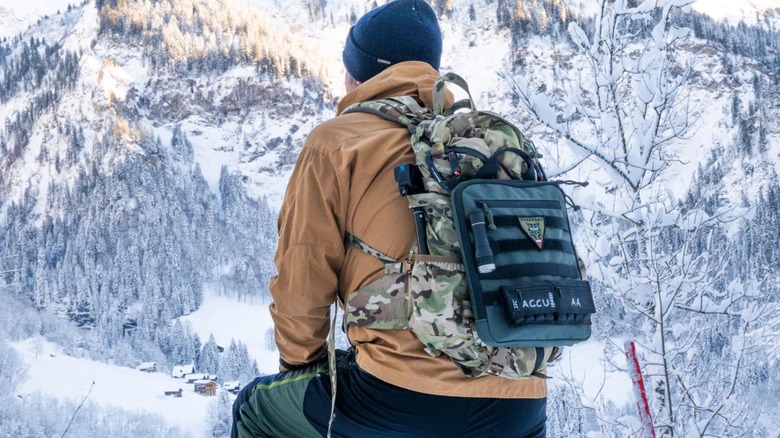 4ROAM Starlink Mini Adventure Bag in use during hike