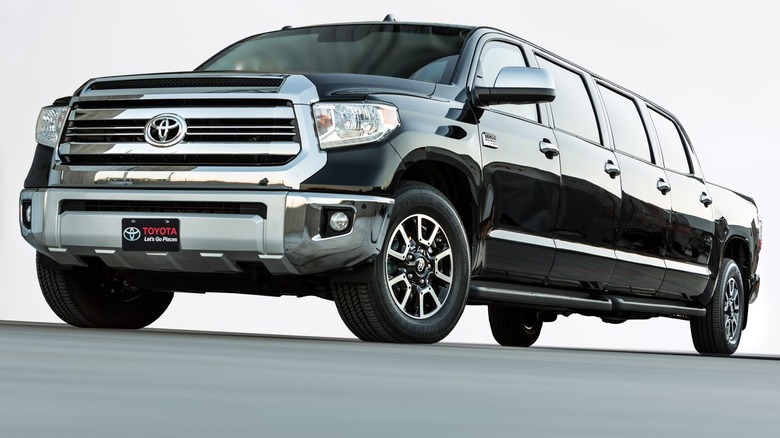 Toyota Tundrasine limousine