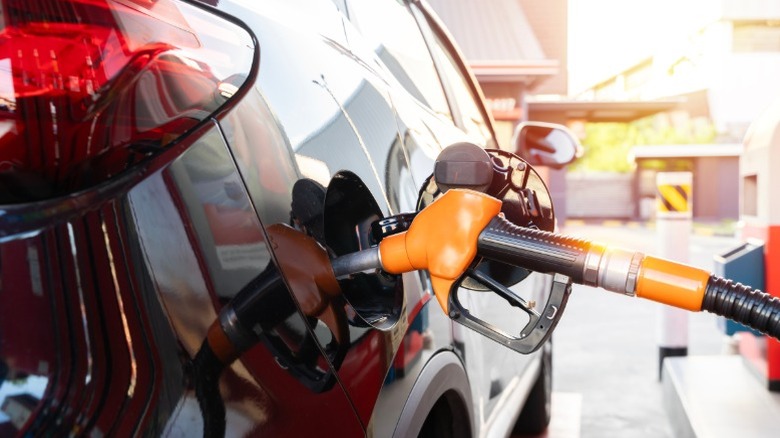 filliing up the fuel tank
