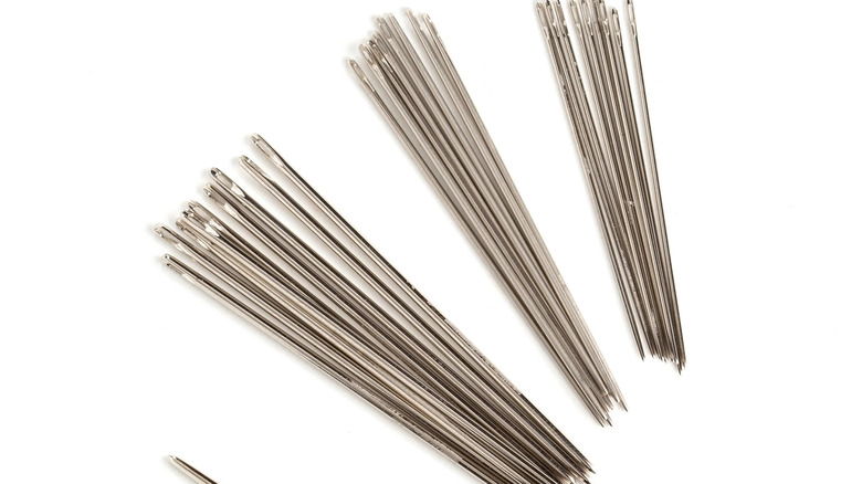 Tandy Leather harness needles packs and their different sizes