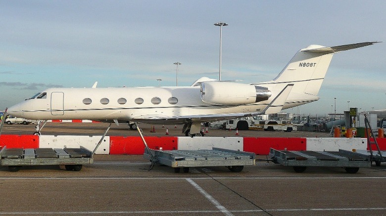 Tom Cruise's Gulfstream IV with the N808T tag