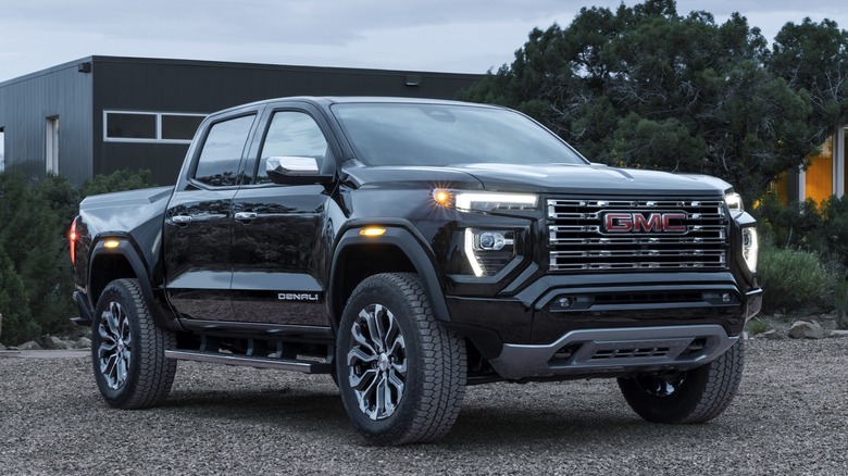 2023 GMC Canyon parked