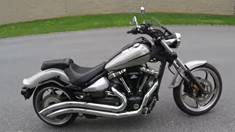 Silver Yamaha Raider 1900