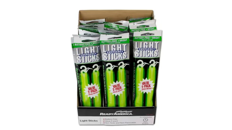 Packs of Ready America Green 8-Hour Light Sticks