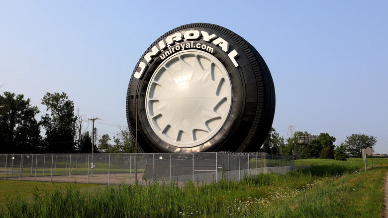 Uniroyal giant tire Ferris wheel