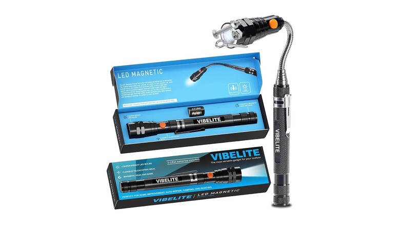 Stock photo of an extendable flashlight and its packaging