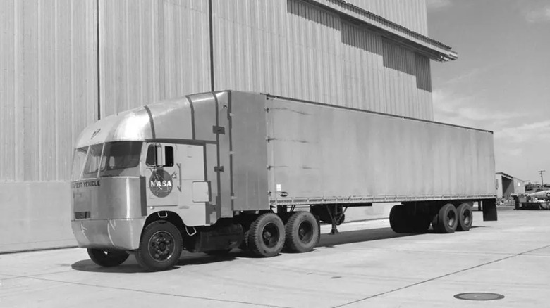 A truck with the NASA rounded truck design