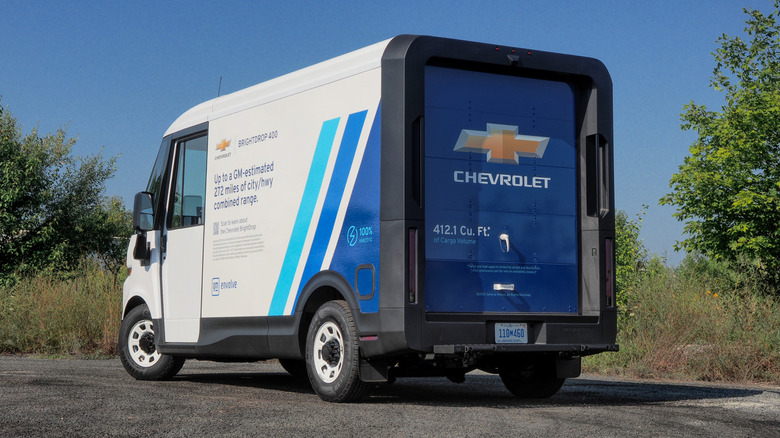 2025 Chevrolet BrightDrop 400 rear 3/4