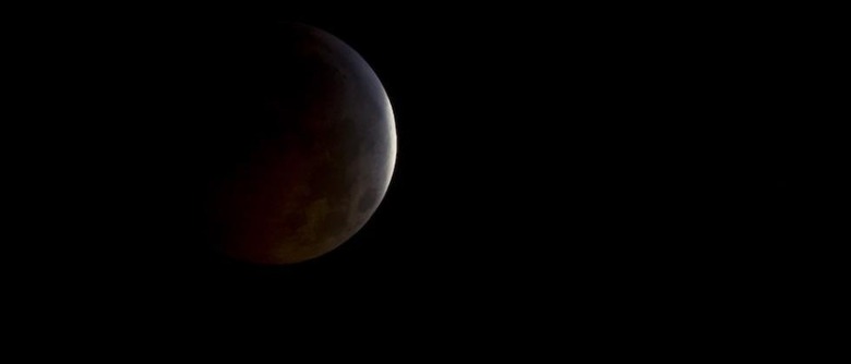 After 33 years a supermoon eclipse is coming, and NASA is giddy