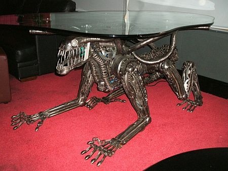 Alien Table