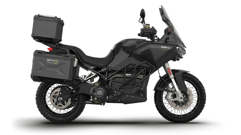 side view of black DSR/X with several accessories 