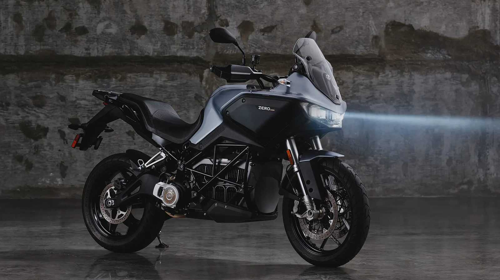 همه چیز درباره موتورسیکلت برقی Zero DSR/X 2024