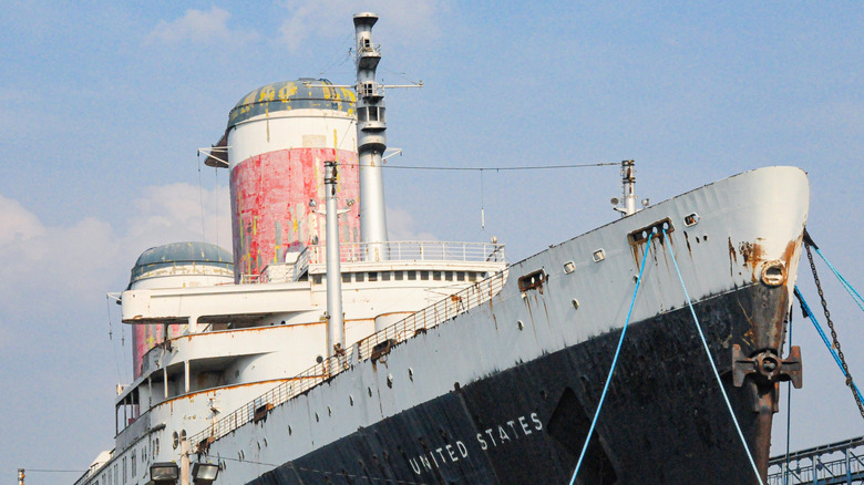 The bow of the SS United States.