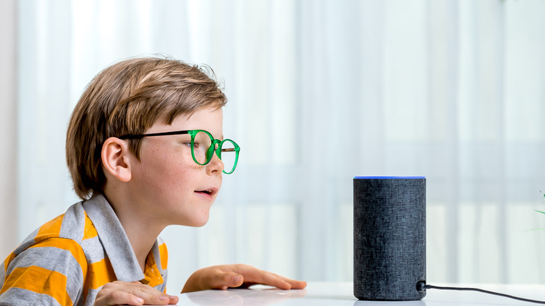 Child speaking to Amazon Echo