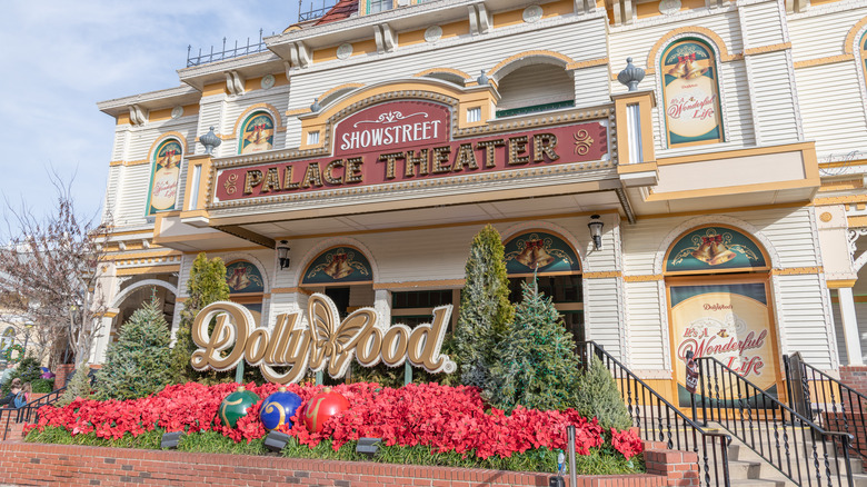 Dollywood Theme Park