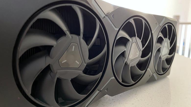 rx7900xt fans