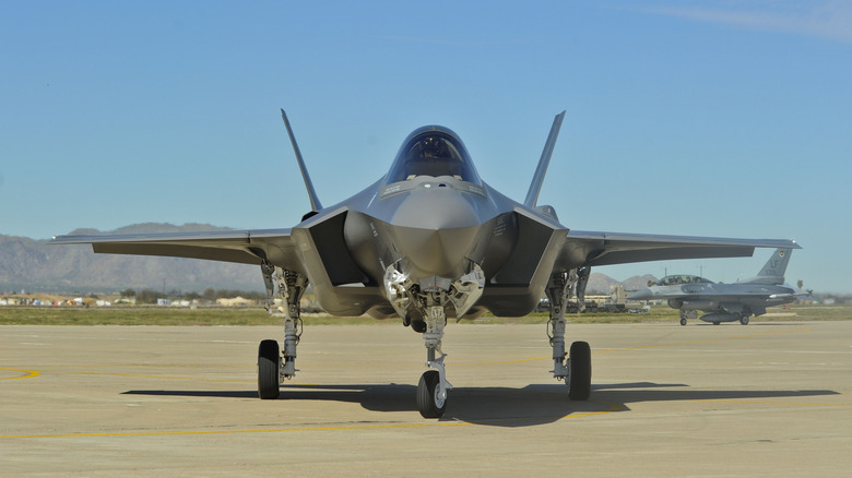 Head-on view of USAF F-35 fighter jet on the tarmac at Luke Air Force Base
