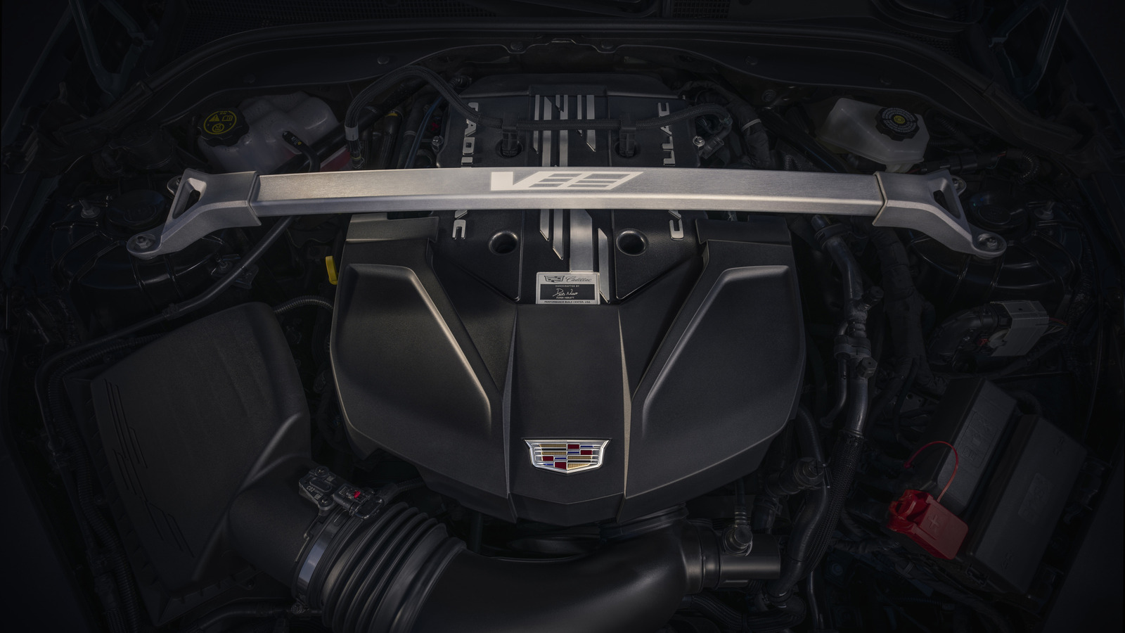 America's Last Stick-Shift V8 Sedan Is On Its Way Out, And Don't Expect A Comeback