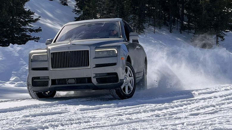 Rolls-Royce Cullinan in the snow