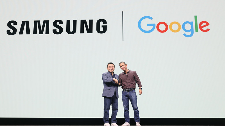 Samsung's TM Roh and Google's Hiroshi Lockheimer on stage