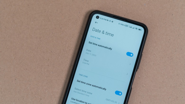 Android date and time settings
