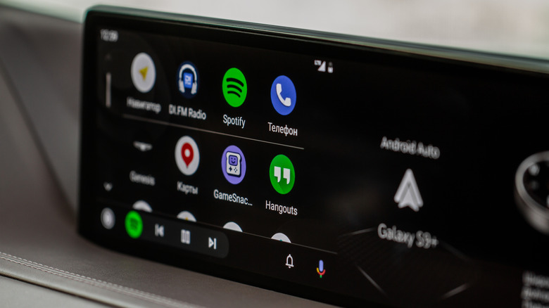 Android auto on car dash screen