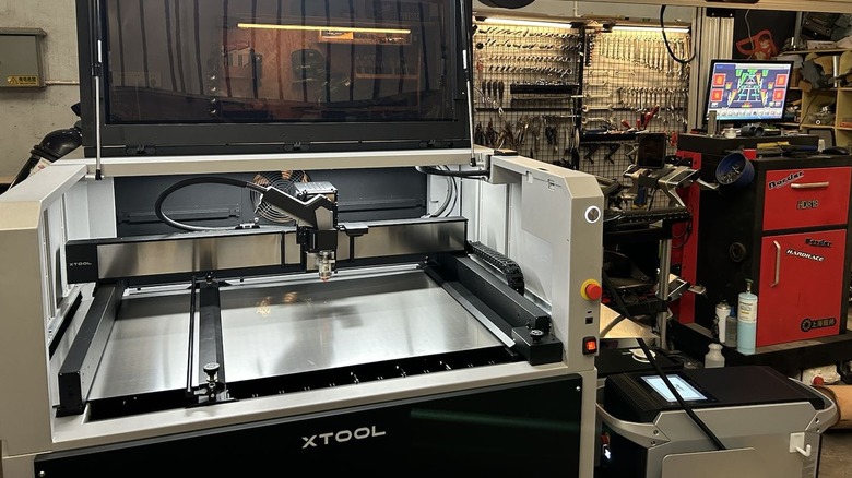 xTool MetalFab metal fabrication machine