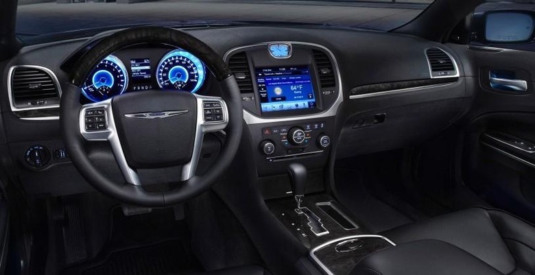 Apple CarPlay, Android Auto coming to Fiat Chrysler vehicles too