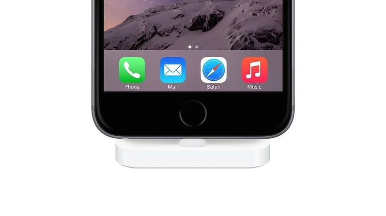 iphone-lightning-dock-1