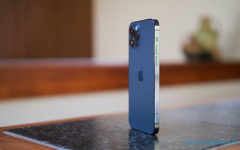 iPhone 12 & iPhone 12 Pro review: Family resemblance – Six Colors