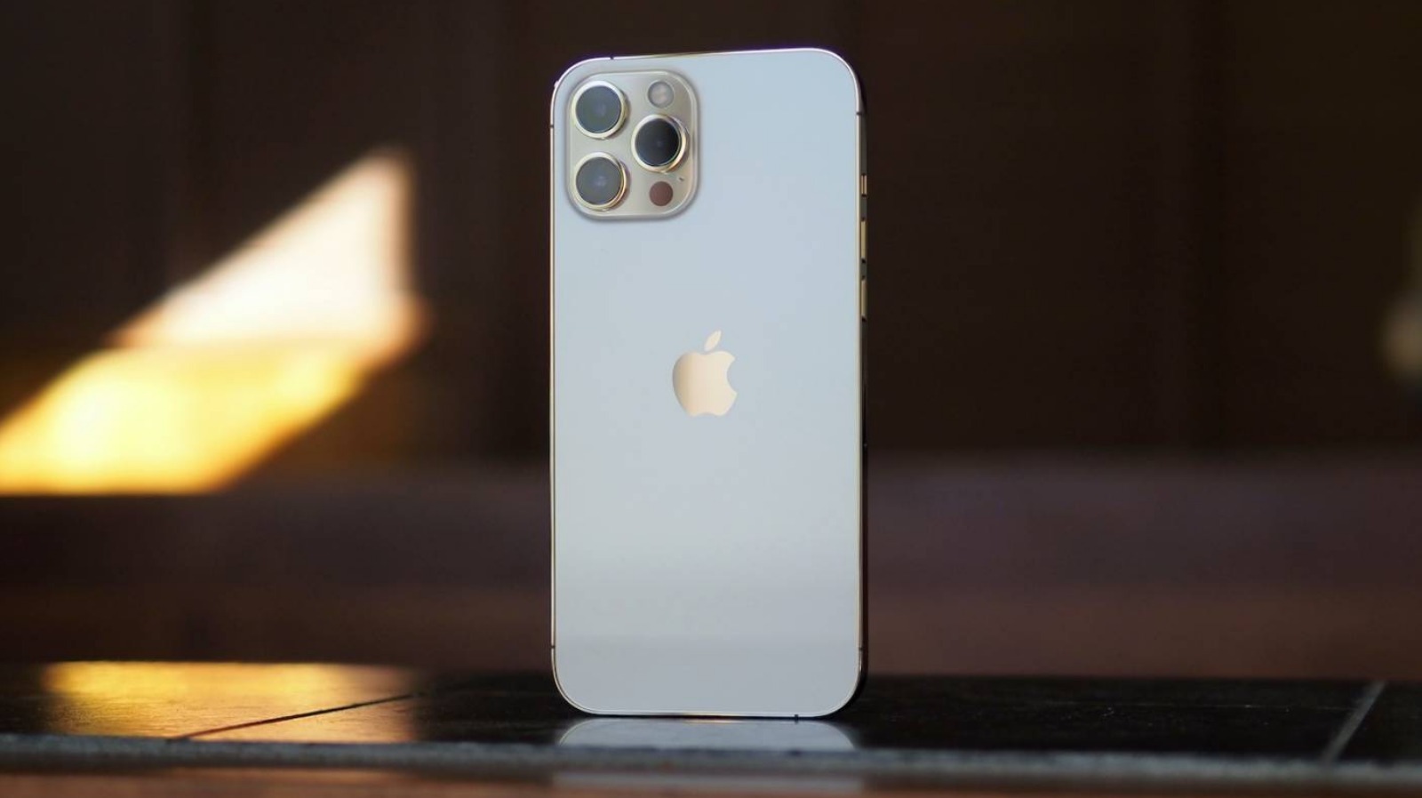 iphone 12 pro max photo