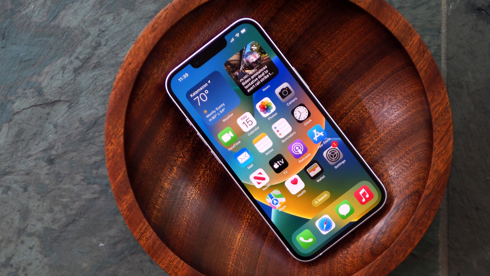 Apple iPhone 14 Review Getting Flashbacks