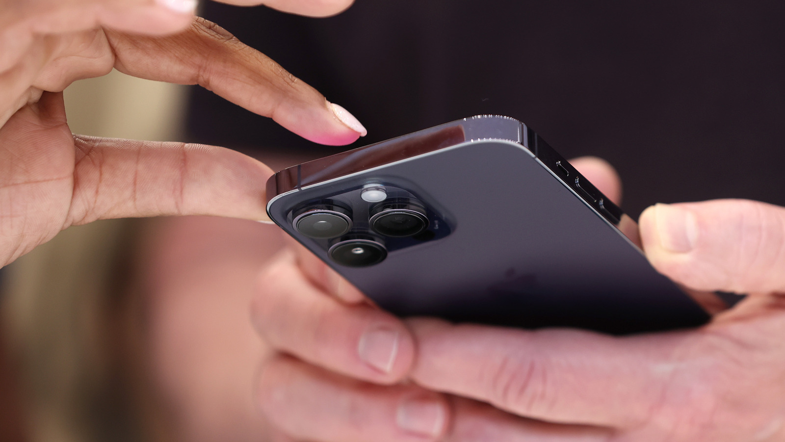 Apple Reportedly Drops Plan To