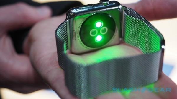 apple-watch-hands-on-2015-sg-12-600x3381-600x338