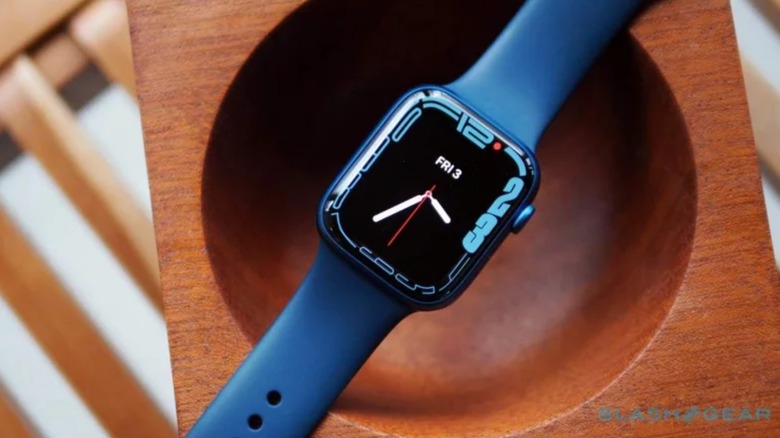 The new Apple Watch Series 7 may come in larger 41mm and 45mm sizes -   news