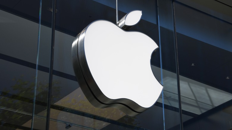 Apple logo on a store building