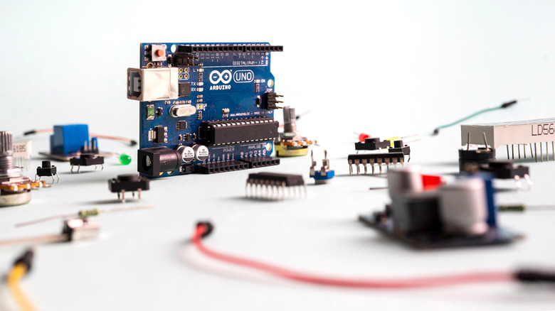 Arduino Uno with electronic components