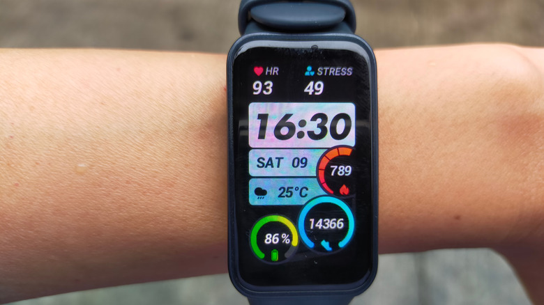 Huawei fitness tracker on a person's wrist