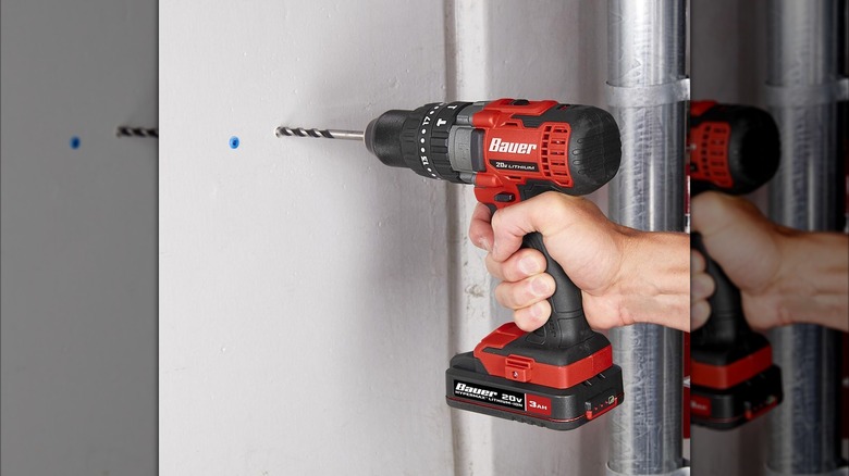 BAUER 20V Cordless, 1/2 in. Hammer Drill/Driver Kit