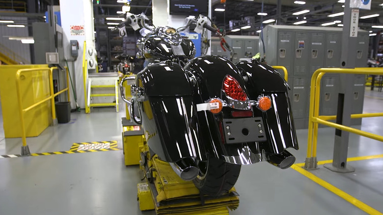 Review of an Indian Motorcycle in Spirit Lake, Iowa, Factory