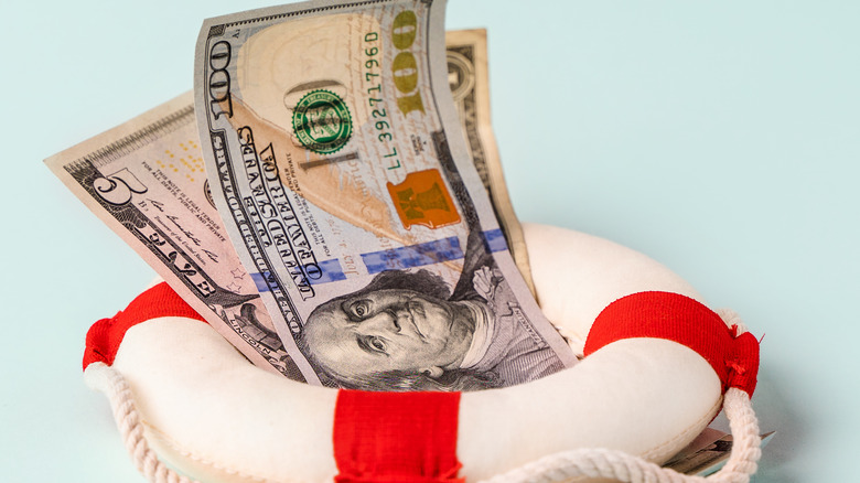 Life ring with cash