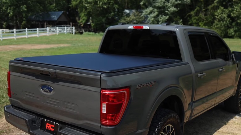 Vinyl Tonneau Cover
