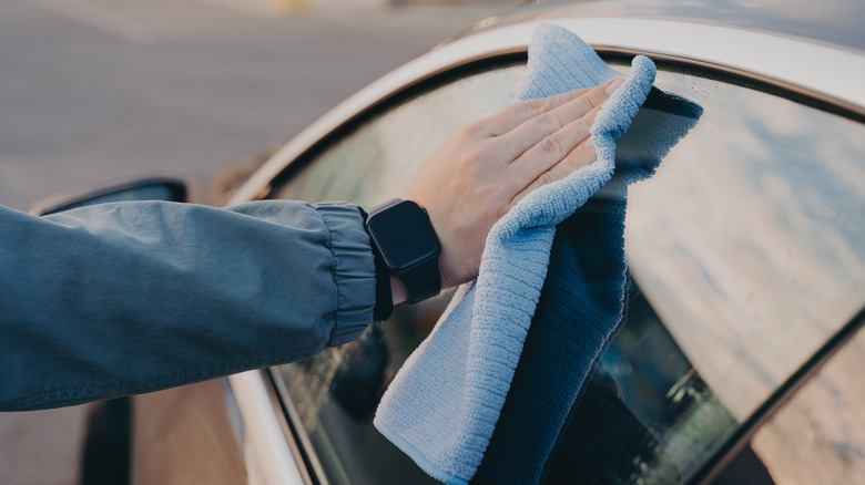 Cleaning car window