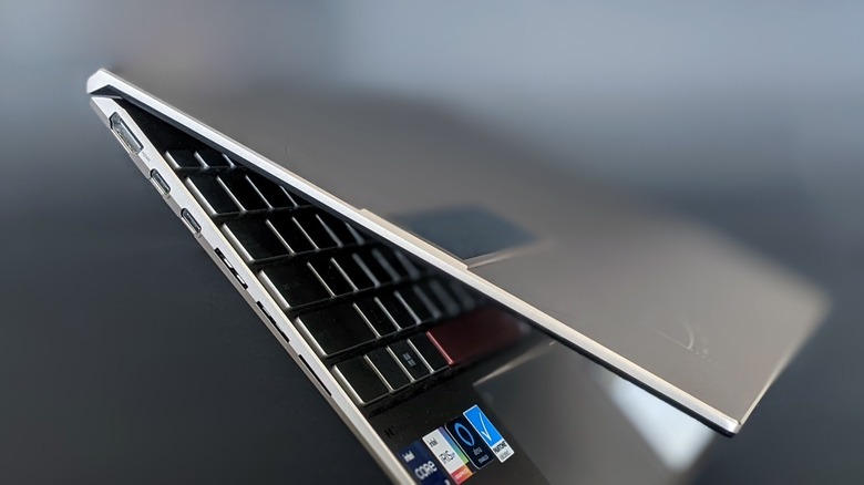 ASUS Zenbook 14X OLED Space Edition